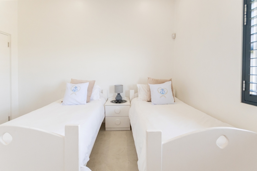 4 Bedroom Property for Sale in Jacobsbaai Western Cape